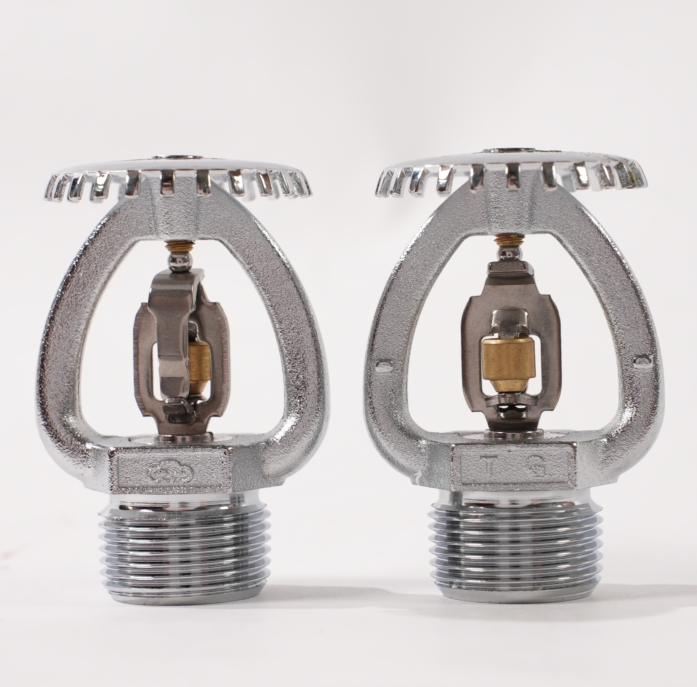 洒水喷头 （直立型易熔合金）